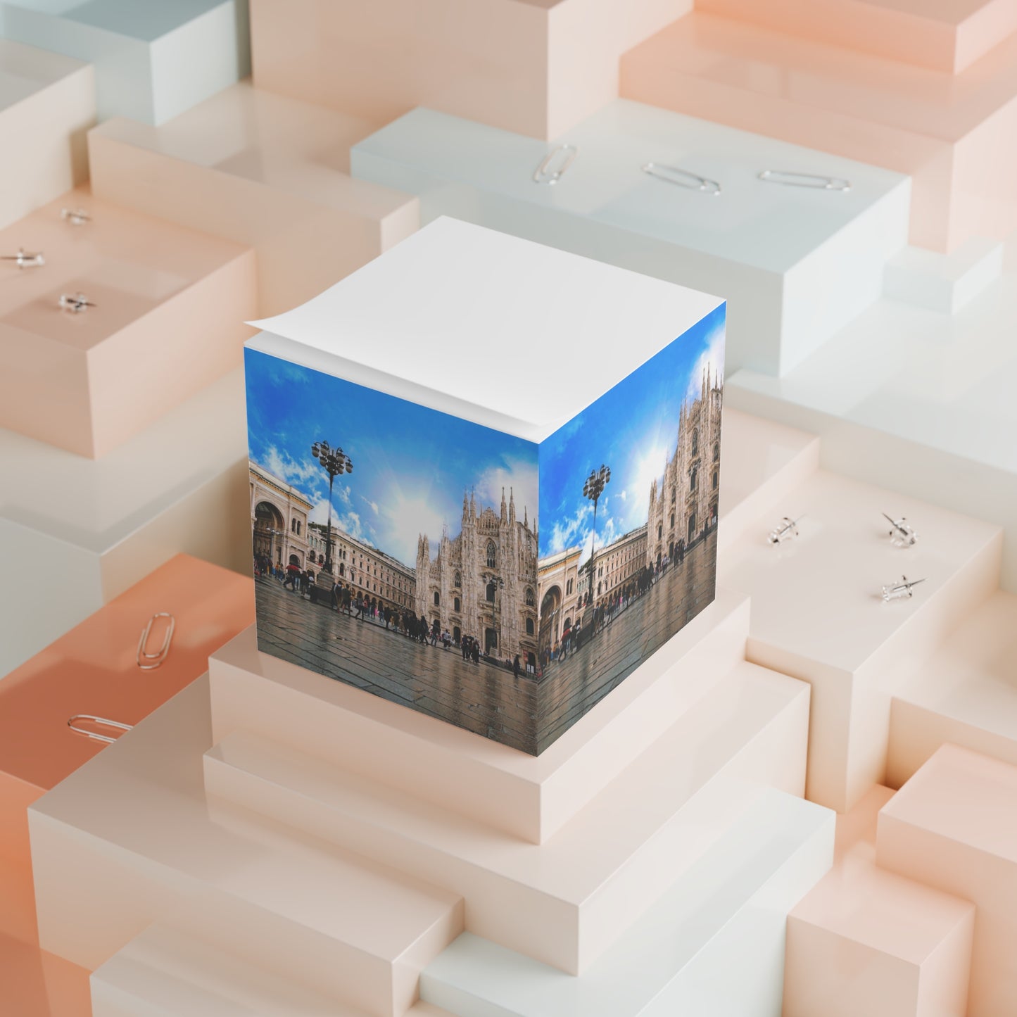 Chasing Oz Art Milan Duomo - Note Cube