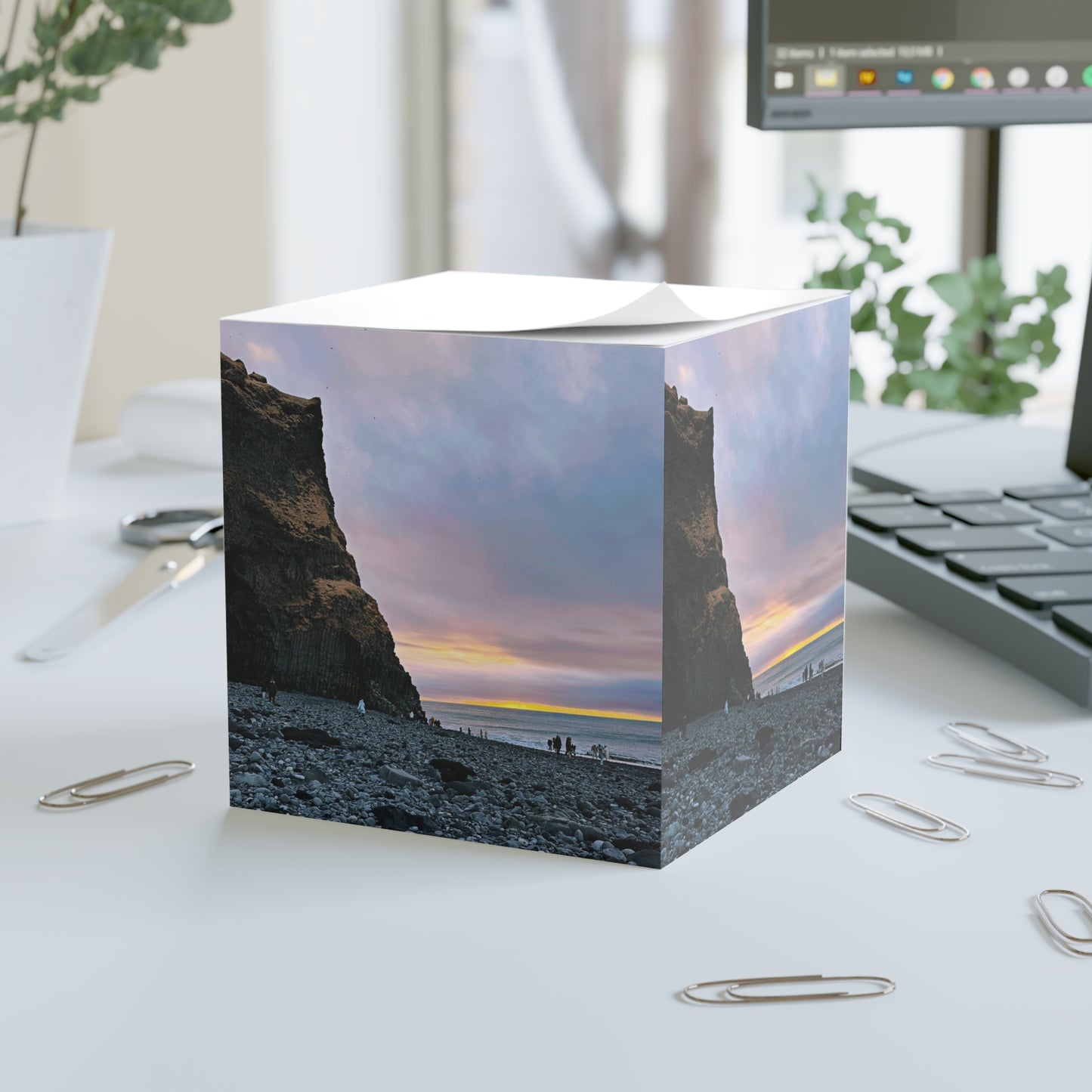 Iceland Black Sand Beach Sunrise - Sticky Note cube